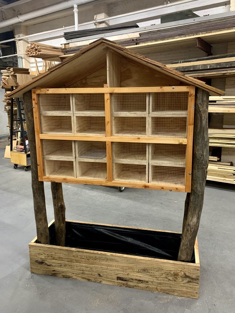 1 Insectenhotel voorzijde