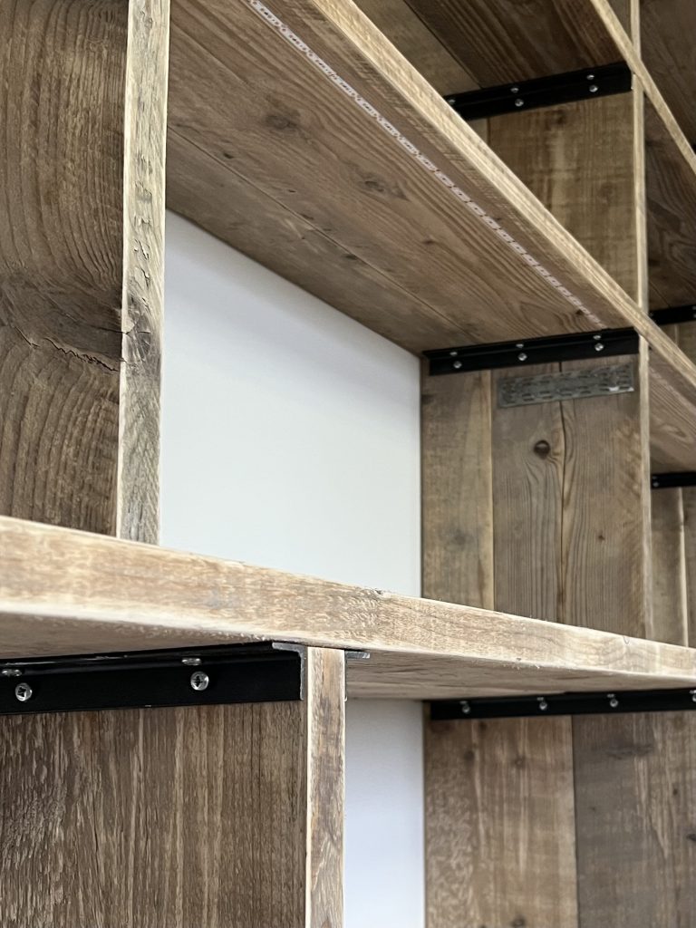 3 Steigerhouten kast detail